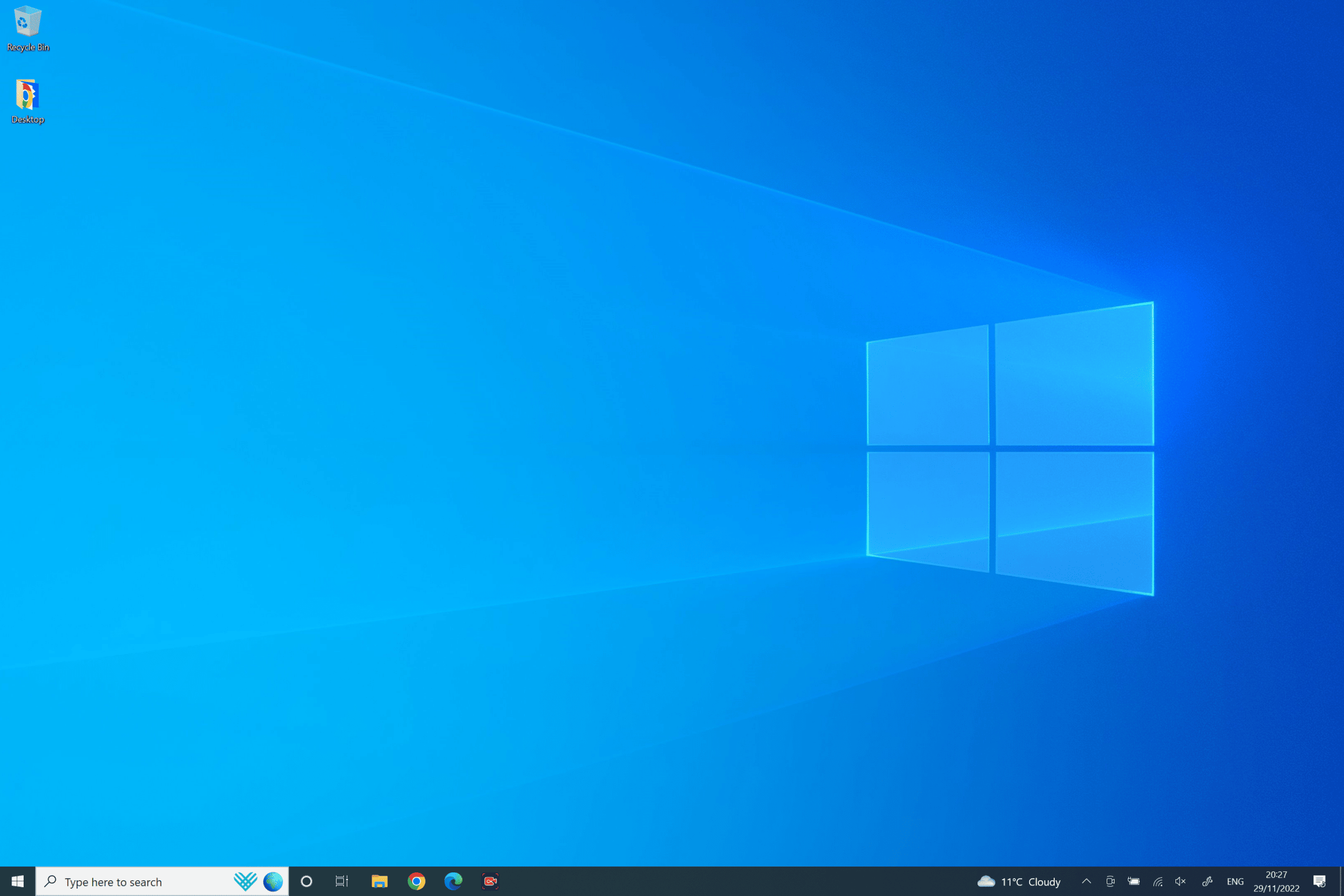 Windows 10 Pro Home Screen
